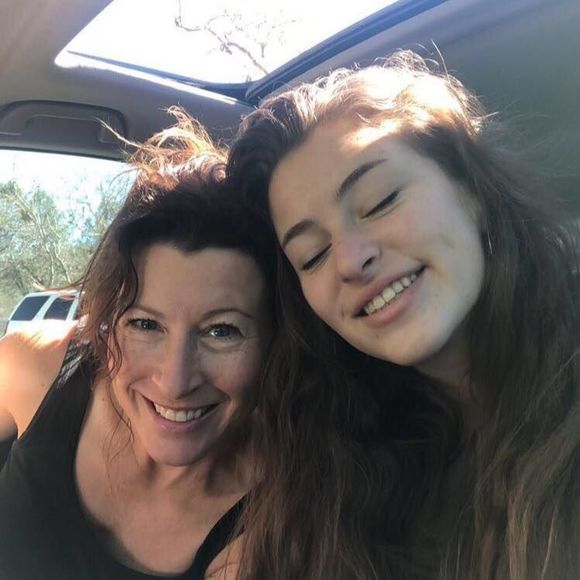 Meet your Posher, Crystal - Picture 1 of 1